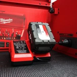 MILWAUKEE 46inch 8 Drawer Tool Chest & 8 Drawer Trolley 48228500 -1-11 shop unnamed file 568