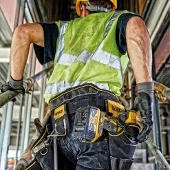 DEWALT Full Rig Tool Belt DWST1-75552 9 DEWALT Full Rig Tool Belt DWST1-75552 -1-11 shop unnamed file 909